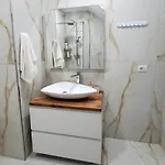Daire Armando's House Dıraç