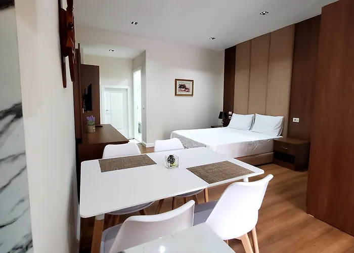 Daire Armando's House Dıraç